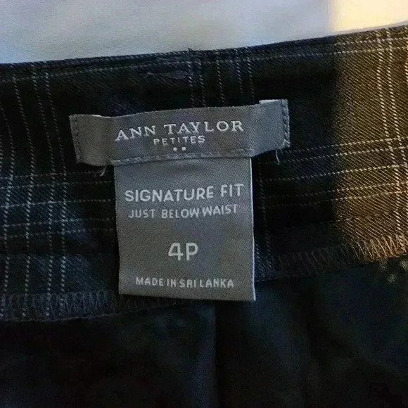 Ann Taylor Windowpane Plaid Trousers - 4P - Picture 4 of 7